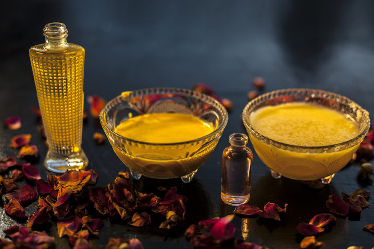 What are the best wholesale carrier oils? Uses, benefits and more