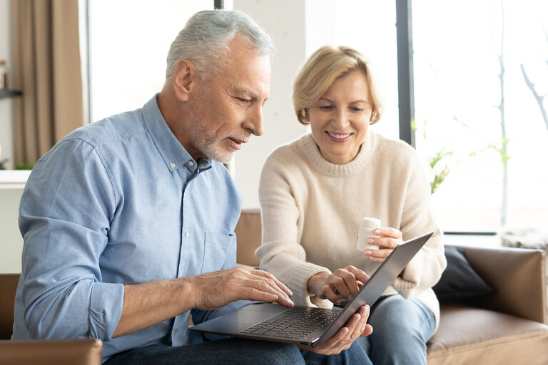 Enjoy Competitive Pricing And Drug Availability With E-Pharmacies