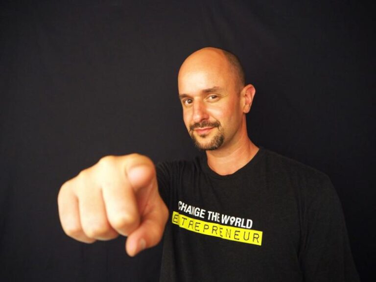 Daniel Vivarelli: “Every Review You Get Pays You Dividends Forever!”