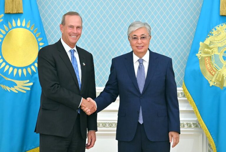 Kazakh President and Chevron CEO discuss expanding Oil Production