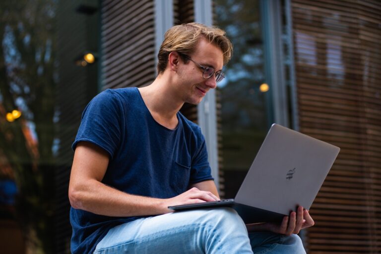 Advantages and Disadvantages of Digitizing Your Business