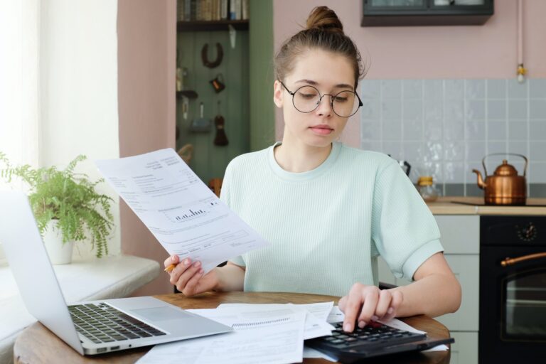 Say Goodbye To High Energy Bills: Easy Ways To Save This Autumn