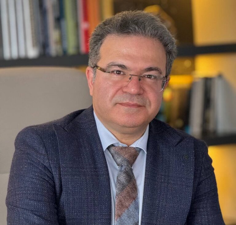 Farhad Moghadamsalimi: Pioneering the Future of Blockchain and AI and Real Estate NFTs
