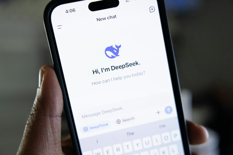 DeepSeek Announces Next-Generation AI Agent as Hassan Taher Analyzes Competitive Implications
