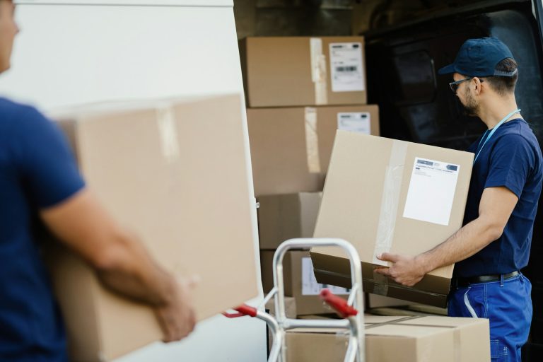 Why Hiring a Professional Moving Company Makes All the Difference